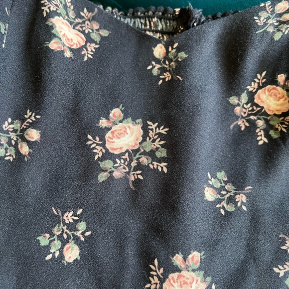 Reformation Nina Top Size 6 - Picture 3 of 6